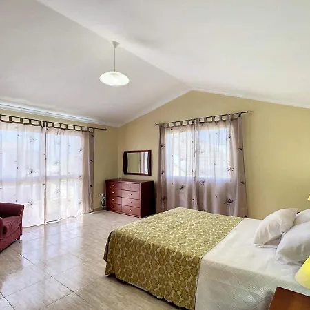 Feliz Paul do Mar (Madeira)