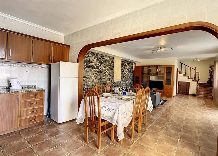 Feliz בית נופש *